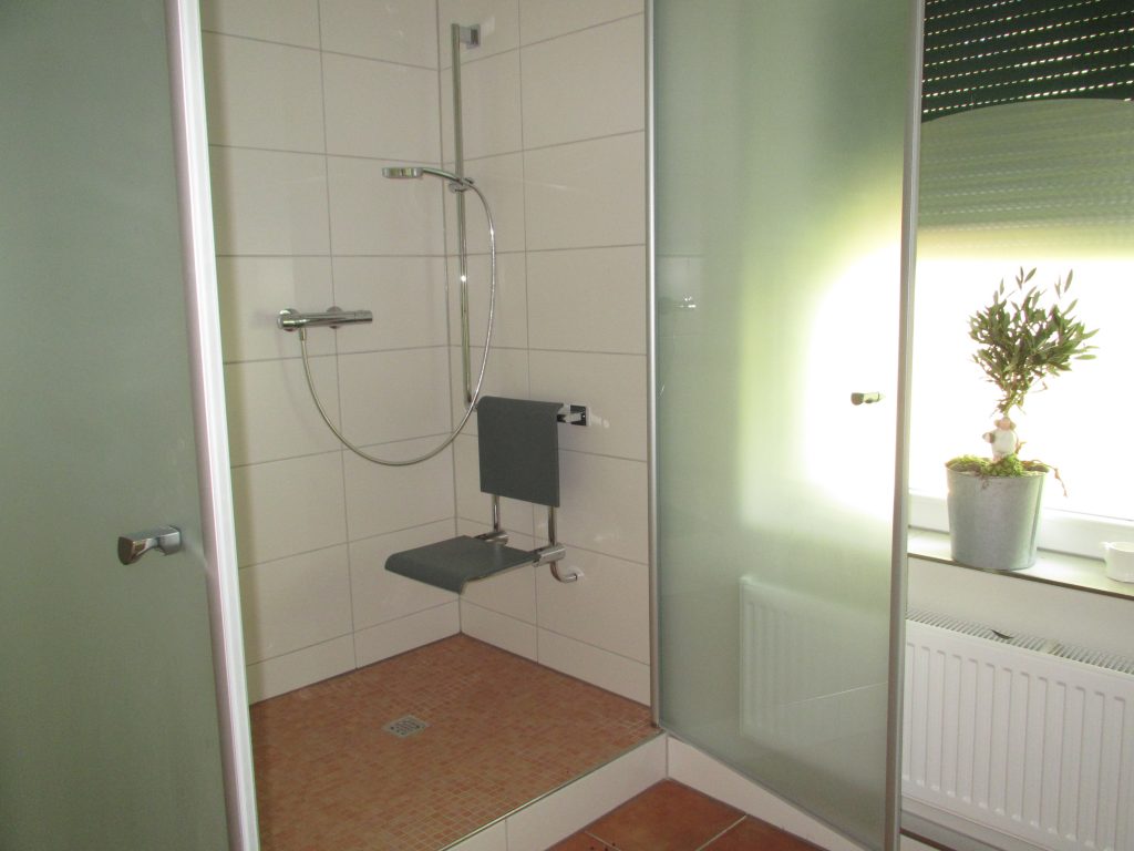 Behindergerechte Dusche